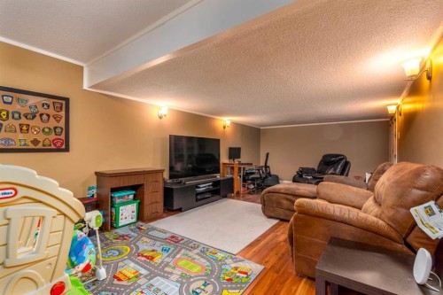 3410 54 Avenue, Lloydminster, AB - Indoor
