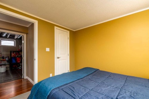 3410 54 Avenue, Lloydminster, AB - Indoor Photo Showing Bedroom
