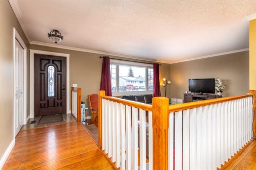 3410 54 Avenue, Lloydminster, AB - Indoor Photo Showing Other Room