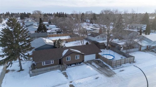 3410 54 Avenue, Lloydminster, AB - Outdoor