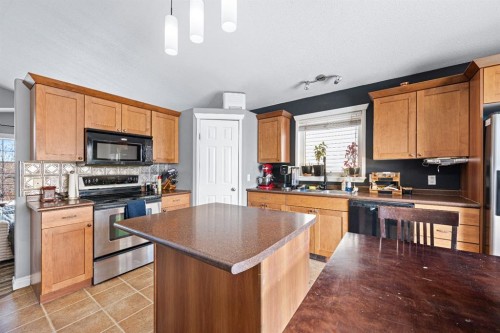 2305 61 A Avenue, Lloydminster, AB - Indoor Photo Showing Kitchen