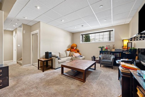 2305 61 A Avenue, Lloydminster, AB - Indoor