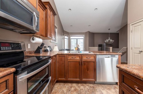 1902 56 Avenue, Lloydminster, AB - Indoor Photo Showing Kitchen With Double Sink