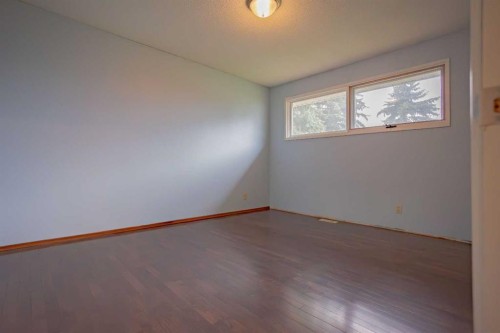 518 3 Street, Wainwright, AB - Indoor Photo Showing Other Room