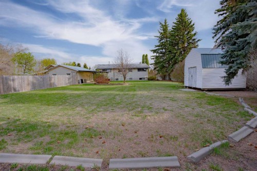 518 3 Street, Wainwright, AB - Outdoor