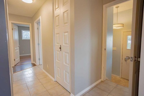 518 3 Street, Wainwright, AB - Indoor Photo Showing Other Room