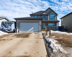 1009 30 Street  Wainwright, AB T9W 0A6