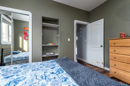 4201 74 Avenue, Lloydminster, AB - Indoor Photo Showing Bedroom