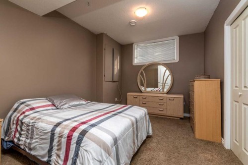 4201 74 Avenue, Lloydminster, AB - Indoor Photo Showing Bedroom