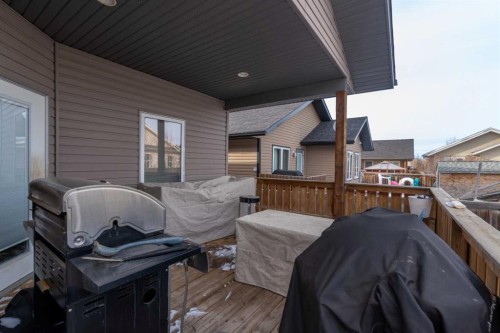 4201 74 Avenue, Lloydminster, AB - Outdoor With Exterior