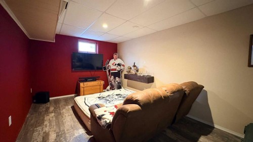 725 7 Avenue, Wainwright, AB - Indoor Photo Showing Other Room