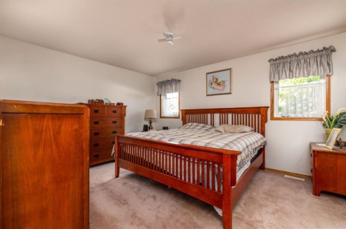 3401 64 Avenue, Lloydminster, AB - Indoor Photo Showing Bedroom
