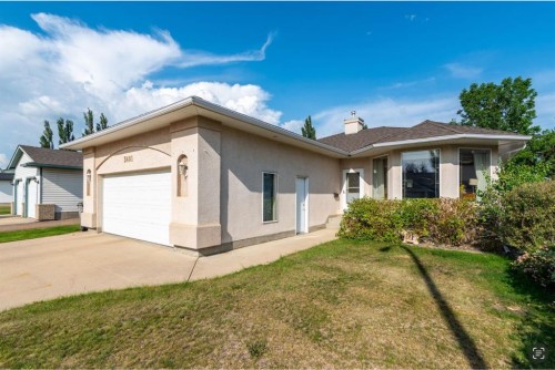 3401 64 Avenue, Lloydminster, AB - Outdoor