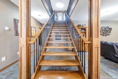 91 Sandy Beach Regional Park, Sandy Beach (Sask), SK - Indoor Photo Showing Other Room