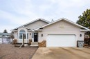 1021 20 Street Crescent, Wainwright, AB  - Outdoor With Facade 