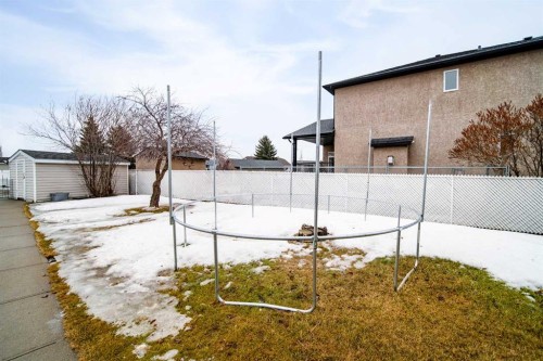 1021 20 Street Crescent, Wainwright, AB - Outdoor