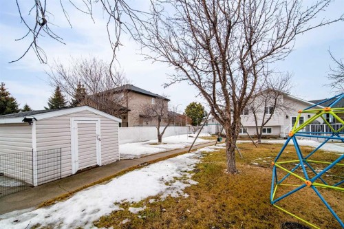 1021 20 Street Crescent, Wainwright, AB - Outdoor