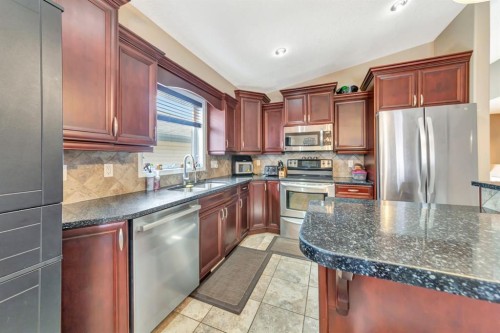 1701 52 Avenue, Lloydminster, AB - Indoor Photo Showing Kitchen With Stainless Steel Kitchen With Double Sink