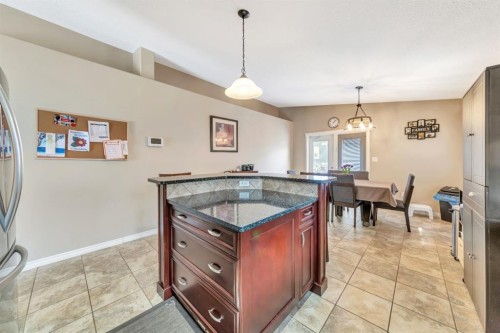 1701 52 Avenue, Lloydminster, AB - Indoor
