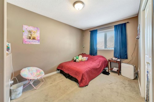 1701 52 Avenue, Lloydminster, AB - Indoor Photo Showing Bedroom