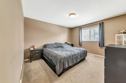 1701 52 Avenue, Lloydminster, AB - Indoor Photo Showing Bedroom