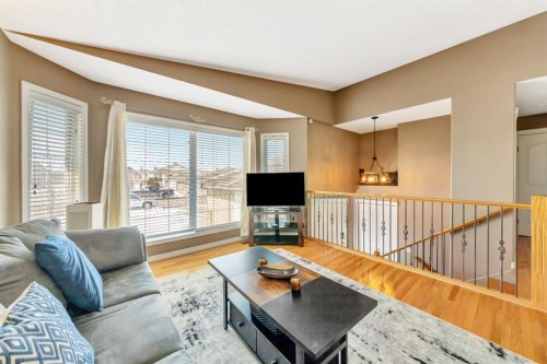 1701 52 Avenue, Lloydminster, AB - Indoor Photo Showing Living Room
