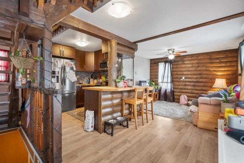 4802 49 Avenue, Kitscoty, AB - Indoor