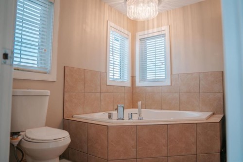 2719 11 Avenue, Wainwright, AB - Indoor Photo Showing Bathroom