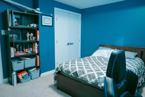 2719 11 Avenue, Wainwright, AB - Indoor Photo Showing Bedroom