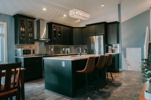 2719 11 Avenue, Wainwright, AB - Indoor Photo Showing Kitchen With Upgraded Kitchen