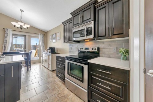 4112 74 Avenue, Lloydminster, AB - Indoor Photo Showing Kitchen With Upgraded Kitchen