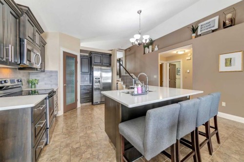 4112 74 Avenue, Lloydminster, AB - Indoor Photo Showing Kitchen With Upgraded Kitchen