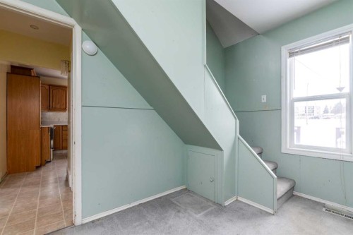 3402 49 Avenue, Lloydminster, AB - Indoor Photo Showing Other Room