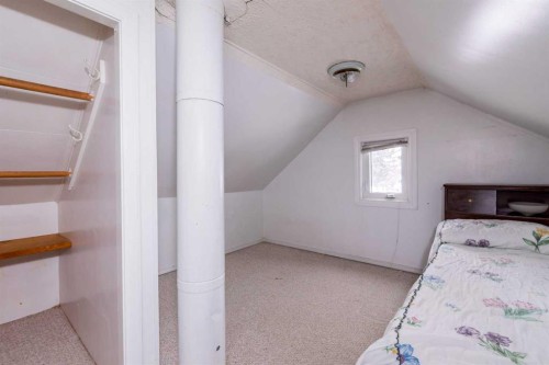 3402 49 Avenue, Lloydminster, AB - Indoor