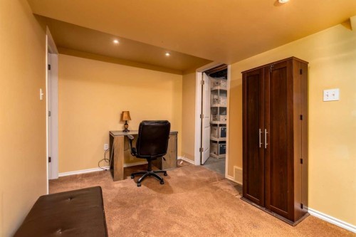 3402 49 Avenue, Lloydminster, AB - Indoor