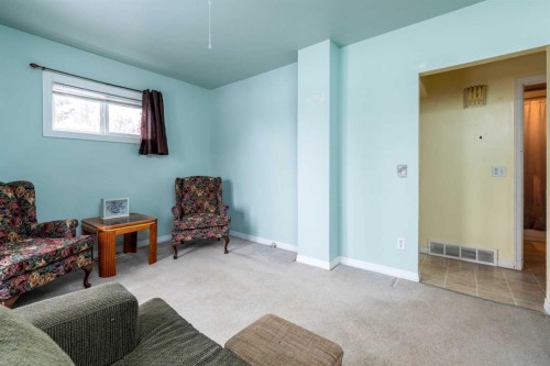 3402 49 Avenue, Lloydminster, AB - Indoor