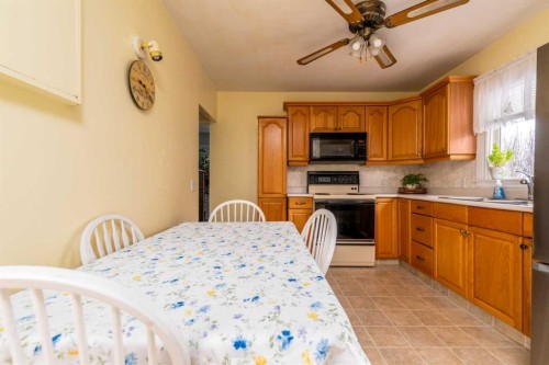 3402 49 Avenue, Lloydminster, AB - Indoor