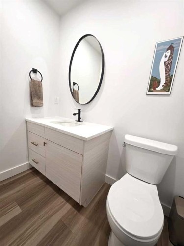 2713 11 Avenue, Wainwright, AB - Indoor Photo Showing Bathroom