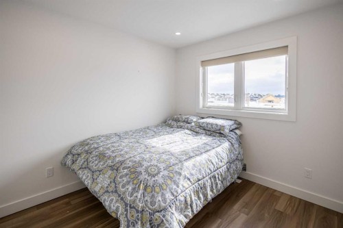 2713 11 Avenue, Wainwright, AB - Indoor Photo Showing Bedroom