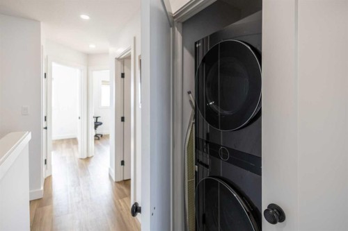 2713 11 Avenue, Wainwright, AB - Indoor Photo Showing Laundry Room