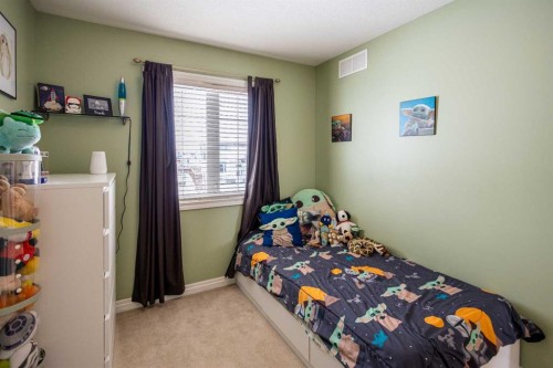 1-2602 11 Avenue, Wainwright, AB - Indoor Photo Showing Bedroom