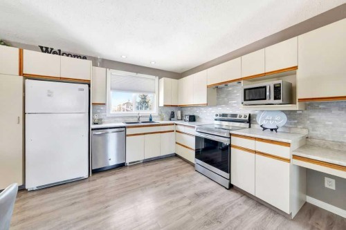3109 47 Avenue, Lloydminster, SK - Indoor Photo Showing Kitchen