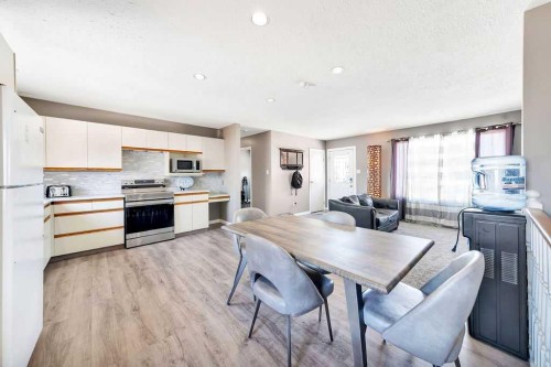 3109 47 Avenue, Lloydminster, SK - Indoor