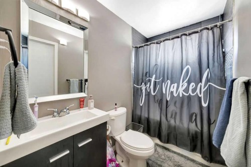 3109 47 Avenue, Lloydminster, SK - Indoor Photo Showing Bathroom