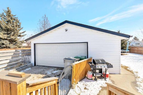 3109 47 Avenue, Lloydminster, SK - Outdoor With Exterior