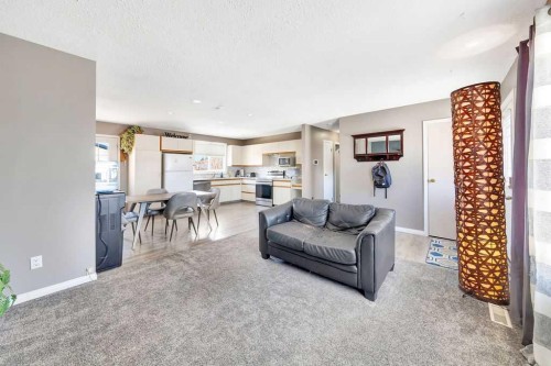 3109 47 Avenue, Lloydminster, SK - Indoor