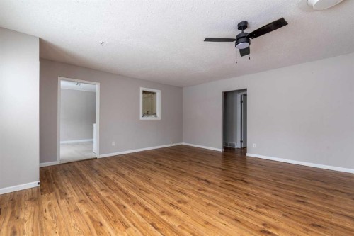 202-1St Street West, Lashburn, SK - Indoor Photo Showing Kitchen