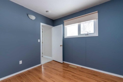 202-1St Street West, Lashburn, SK - Indoor Photo Showing Bedroom