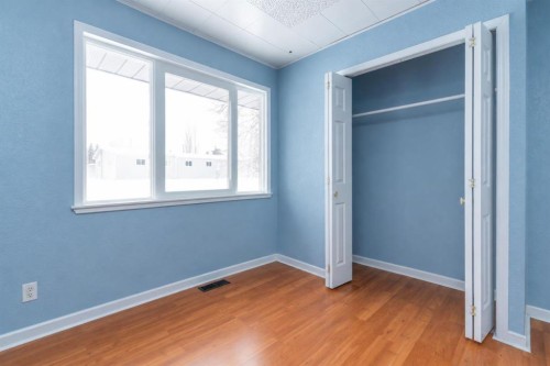 202-1St Street West, Lashburn, SK - Indoor Photo Showing Other Room