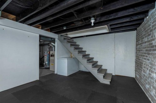 202-1St Street West, Lashburn, SK - Indoor